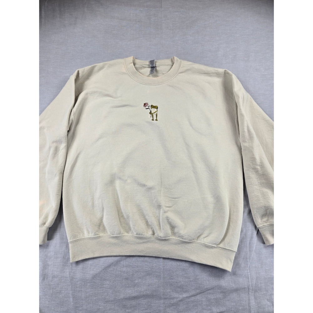 Gildan Embroidered Frog with Flower Crewneck Sweatshirt Beige Large 2749